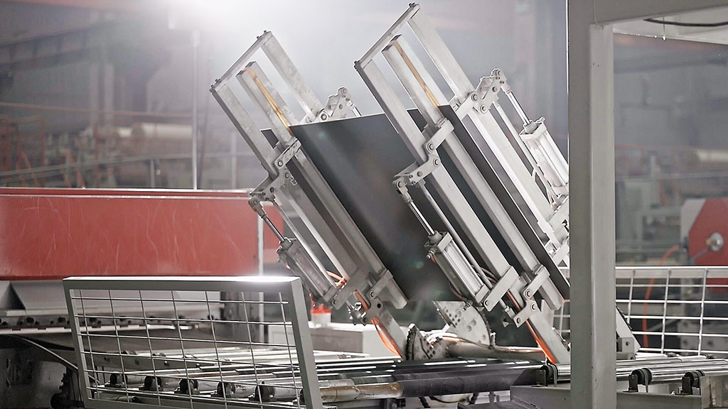QUARIOM robotic manufacturing for speed and scalability